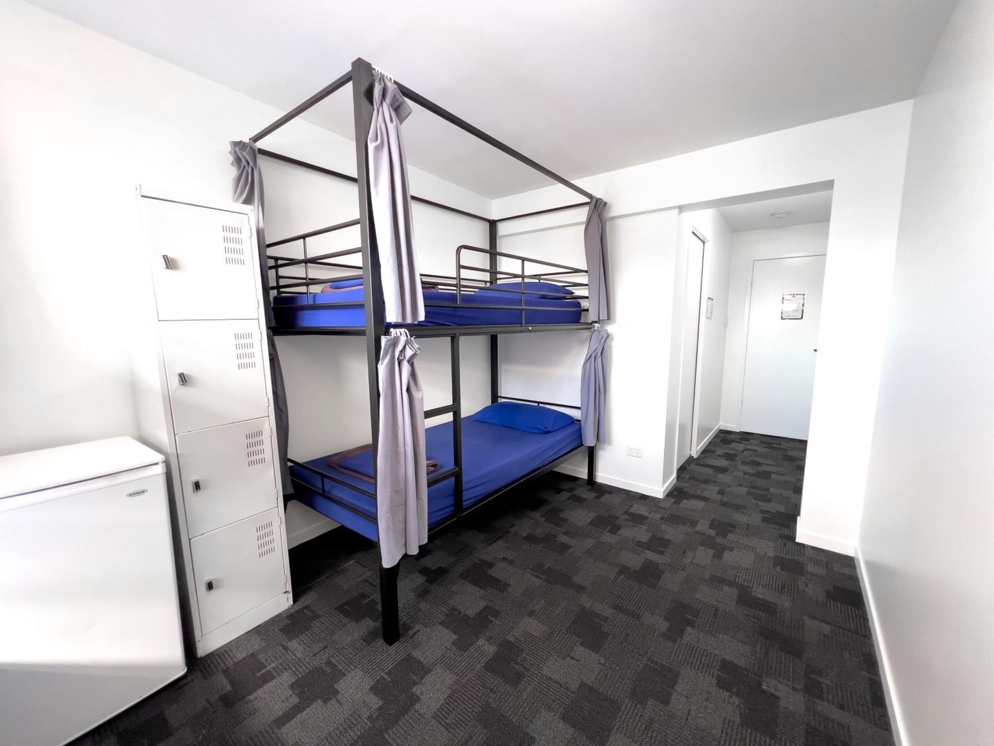 Somewhere To Stay Backpackers Брісбен Номер фото