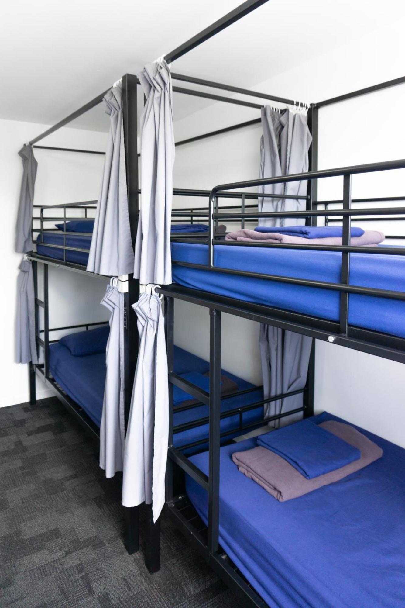 Somewhere To Stay Backpackers Брісбен Номер фото
